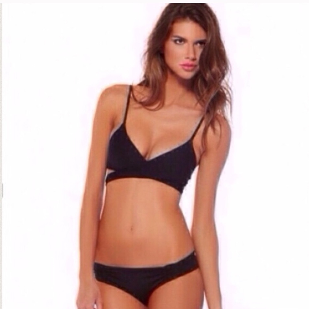 L Space Chloe Wrap Bikini Top